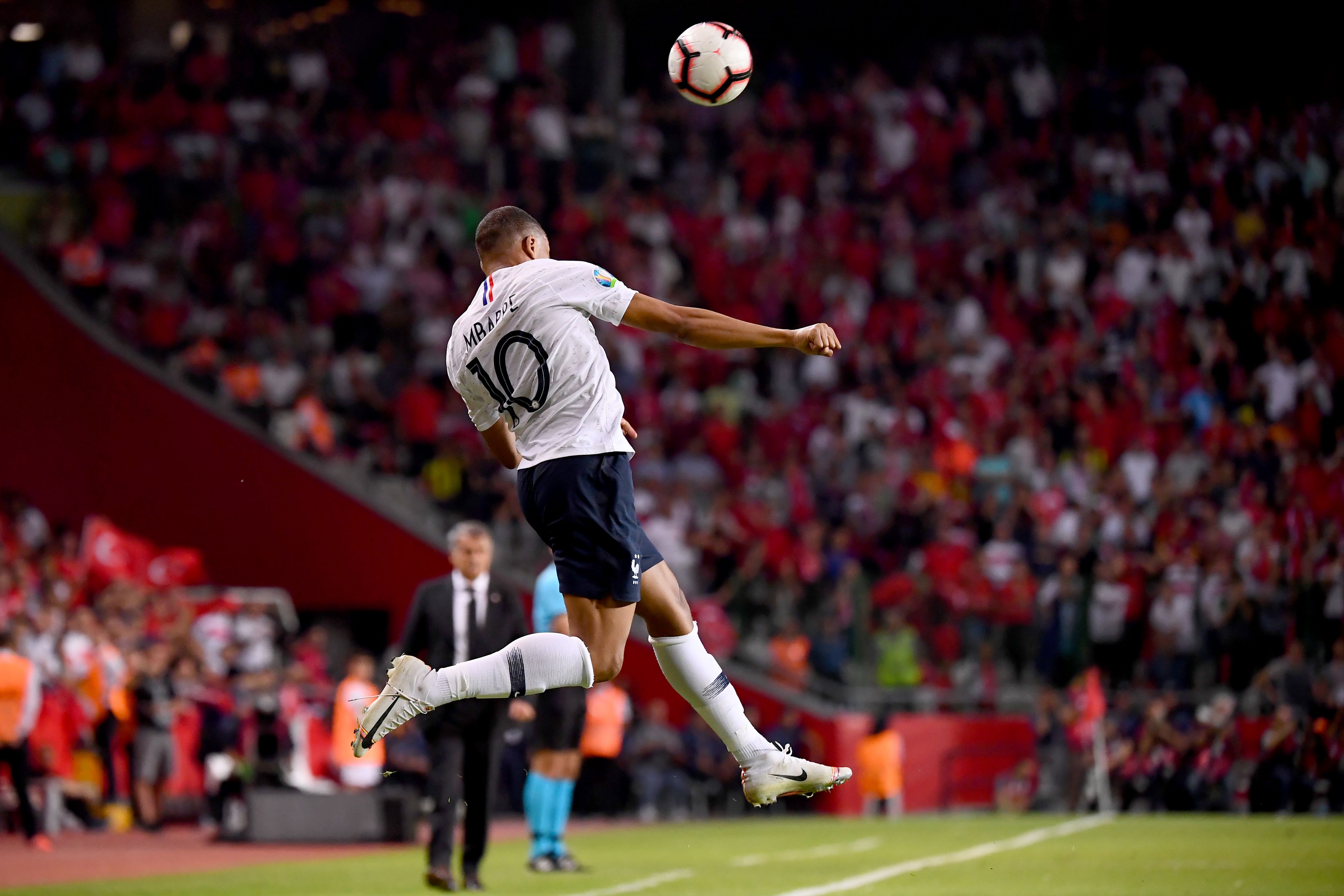 曼联即将迎 曼联即将迎