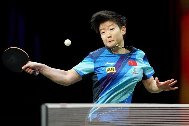 两人在不同 两人在不同